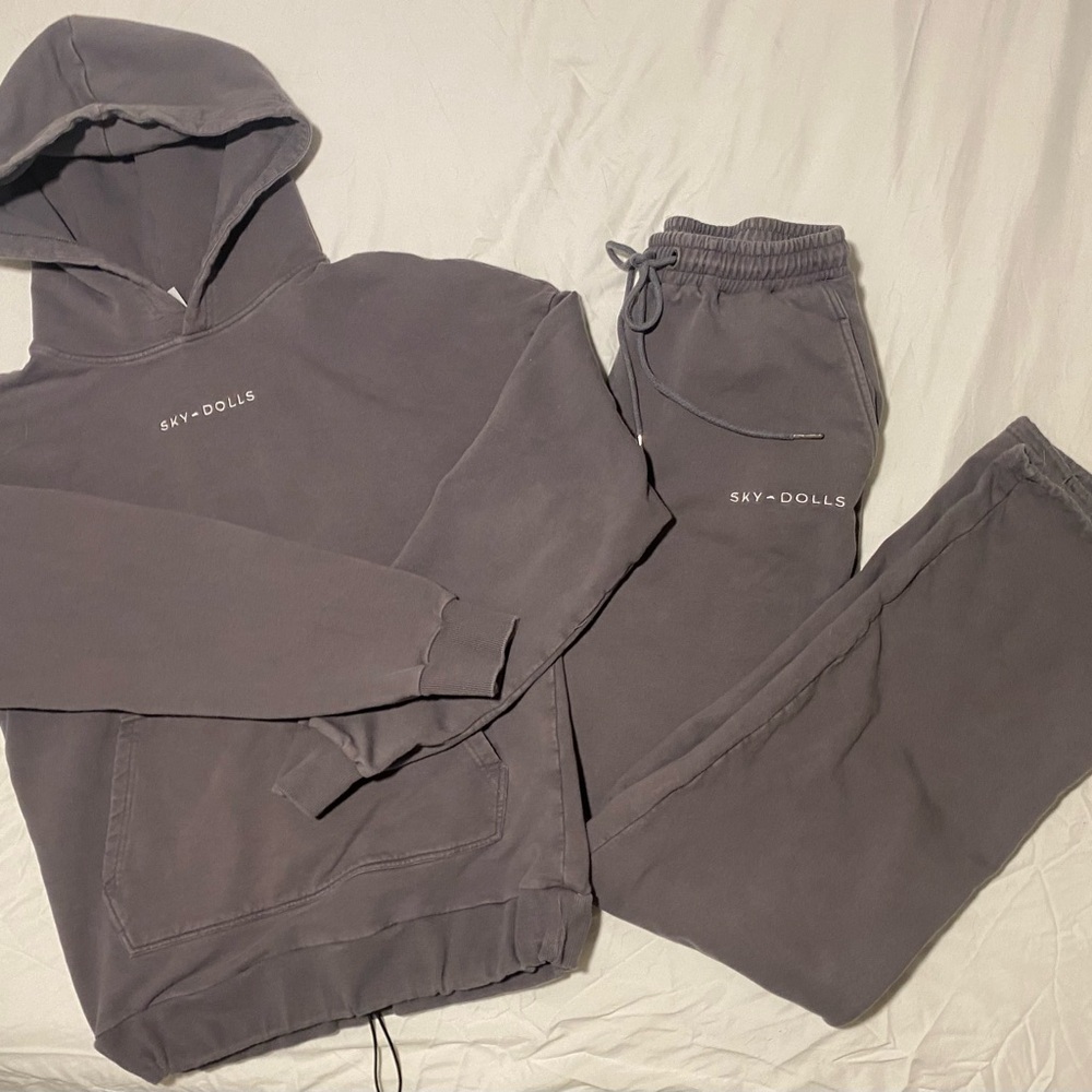 Sky-Dolls Gray Hoodie and Joggers Set